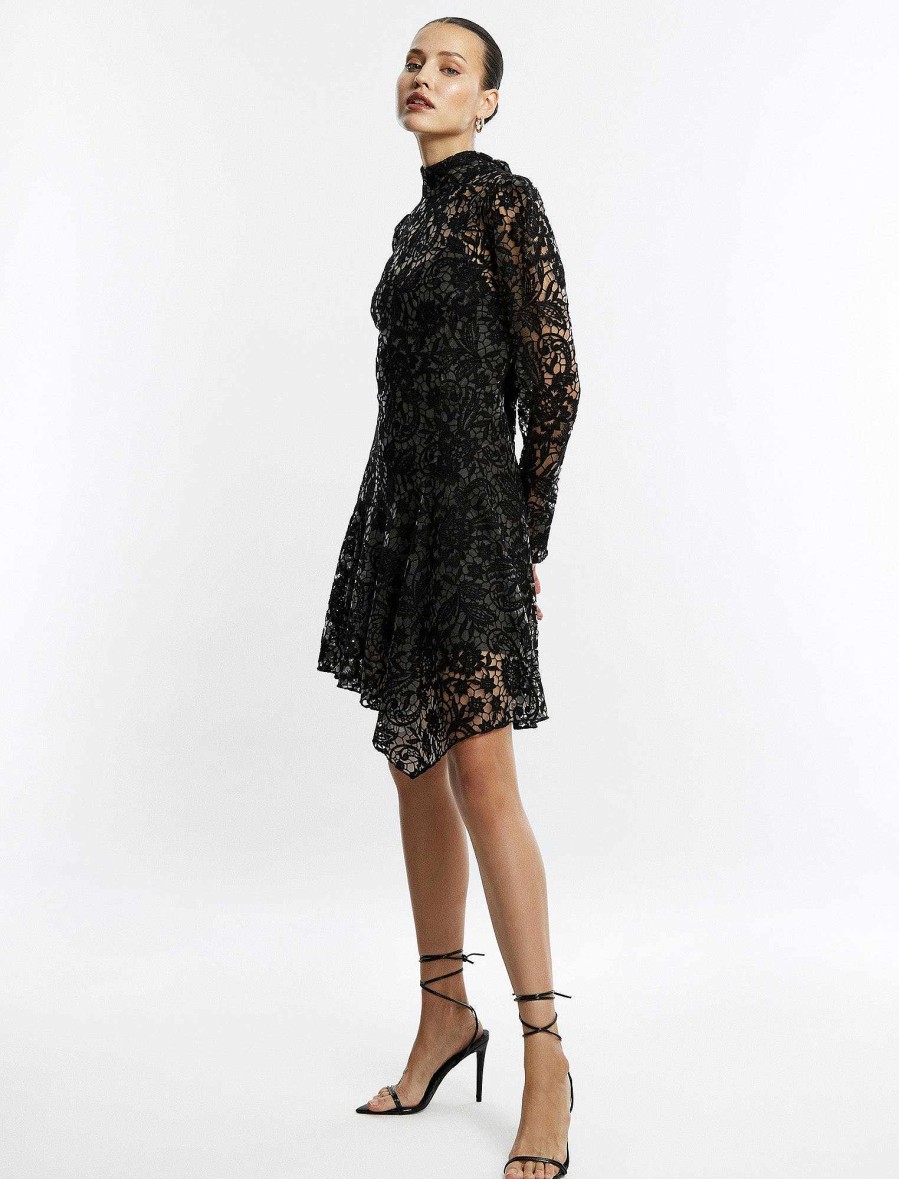 Robes BCBG | Robe Courte En Dentelle Tallulah Beaute Noire